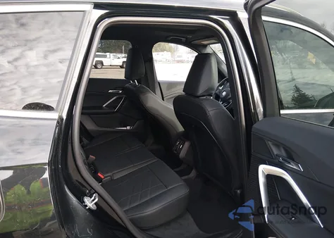 2025 BMW X1 xDrive28I z USA, uszkodzony, nr VIN WBX73EF0XS5244337